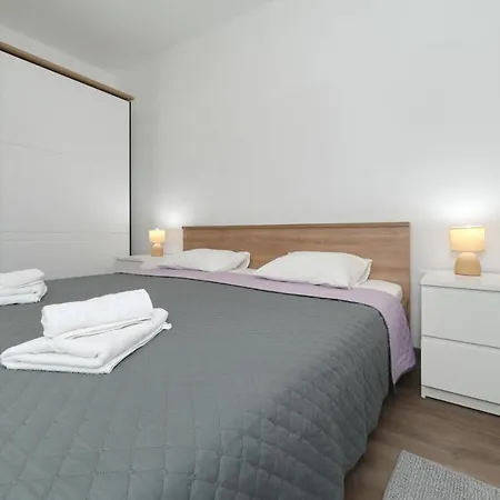 Linden Apartman Zára
